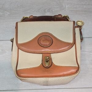 Dooney & Bourke Women Classic Leather Shoulder Bag Purse